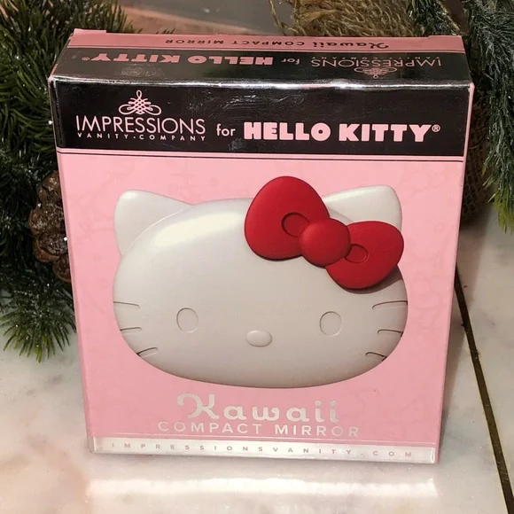 ✨NWT✨ Hello Kitty Impressions Compact Mirror - Picture 2 of 10